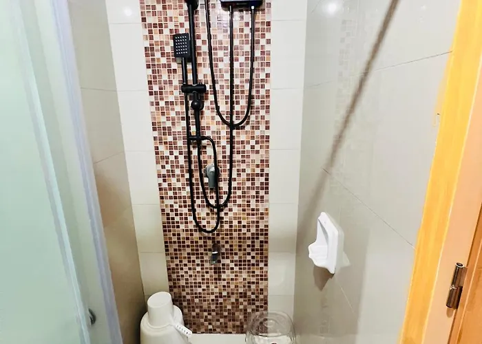 Rr 21 Milan Residenze Fairview * Manila
